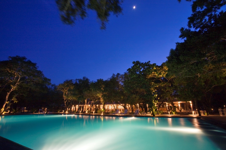 Туры в отель  Nilaveli Beach Hotel